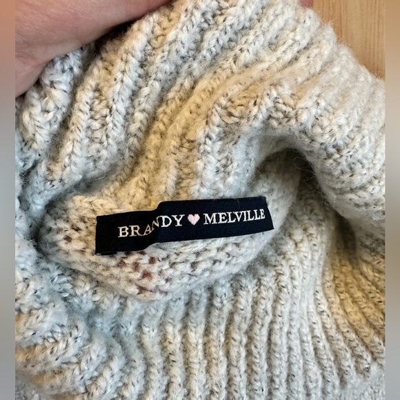 Brandy Melville grey turtle neck sweater. Perfect condition. - Picture 2 of 3